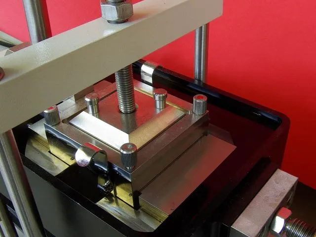 Ensayo de corte directo